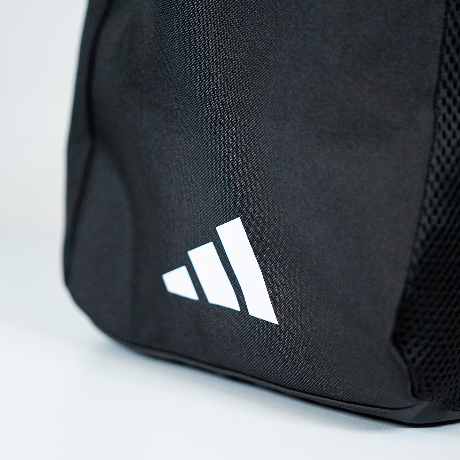 Porta Guayos Adidas 2026