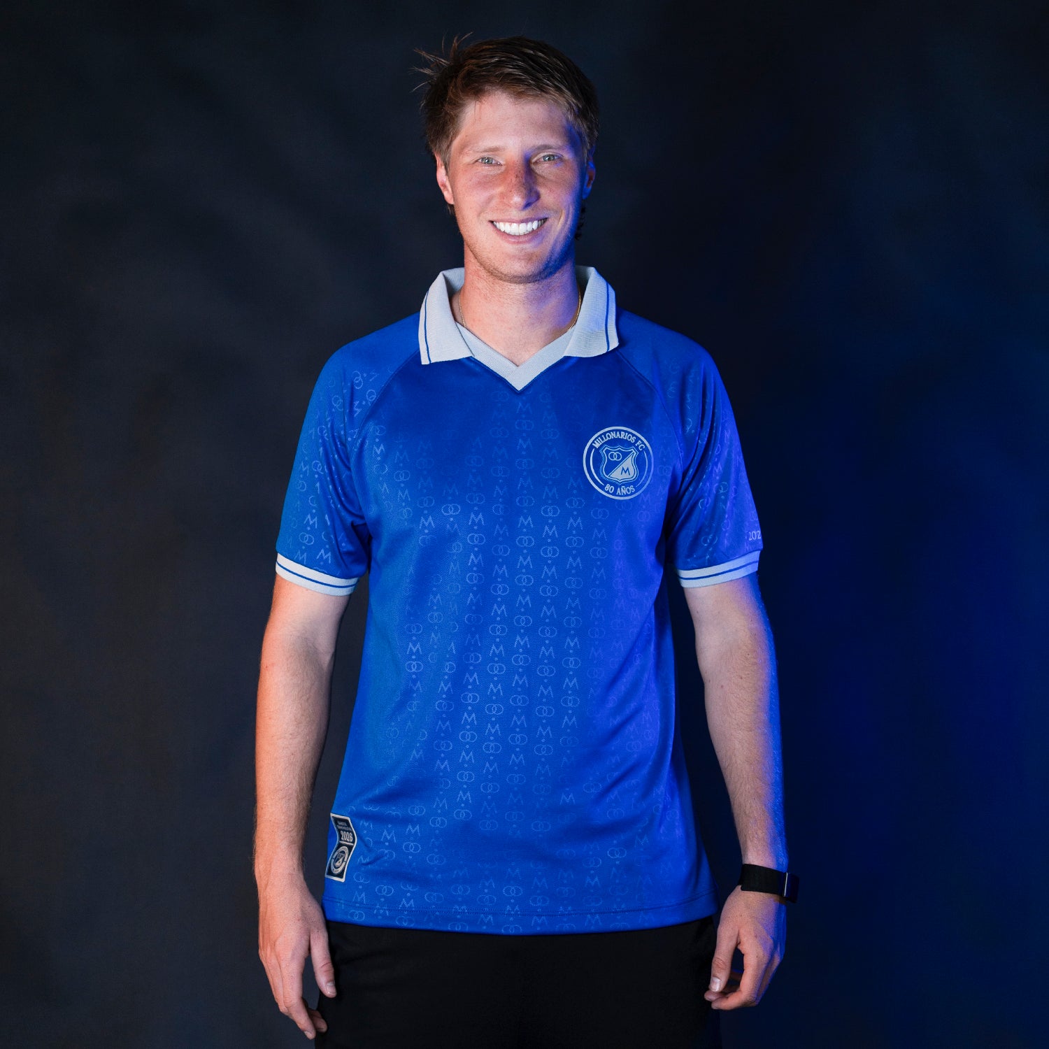 Kit Conmemorativo 80 Años Hombre MFC